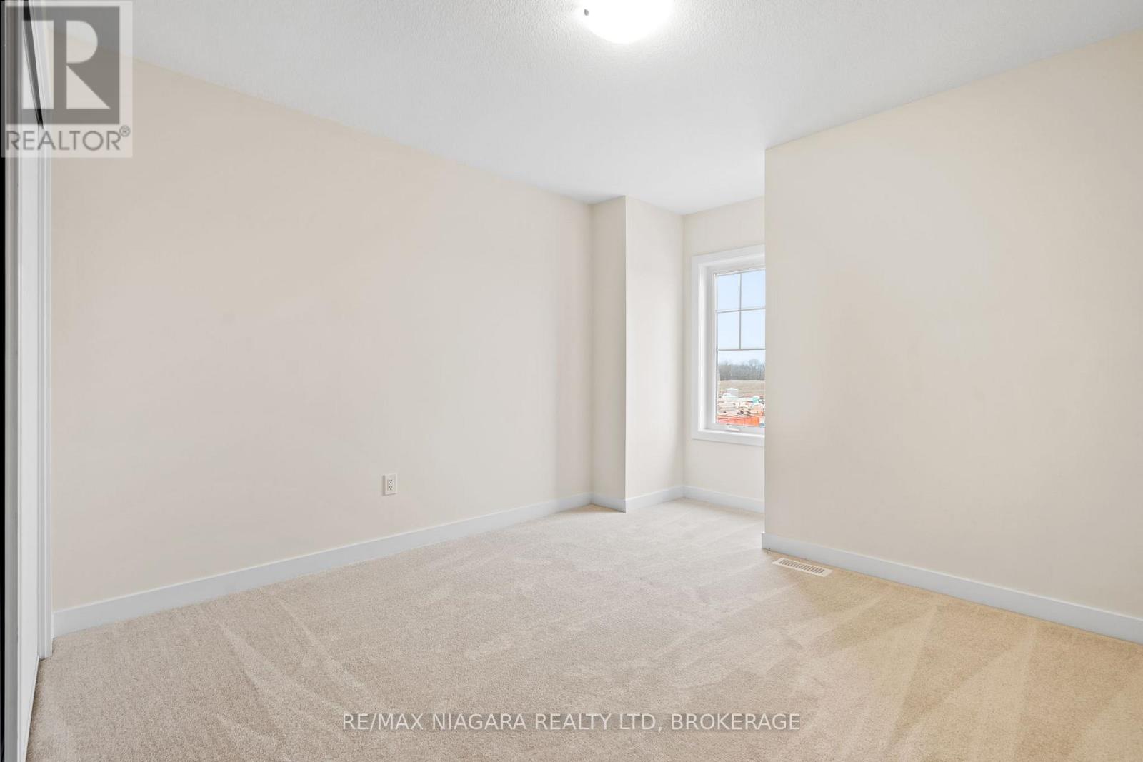 400 Eastbridge Avenue, Welland, Ontario  L3B 0M6 - Photo 14 - X12668018