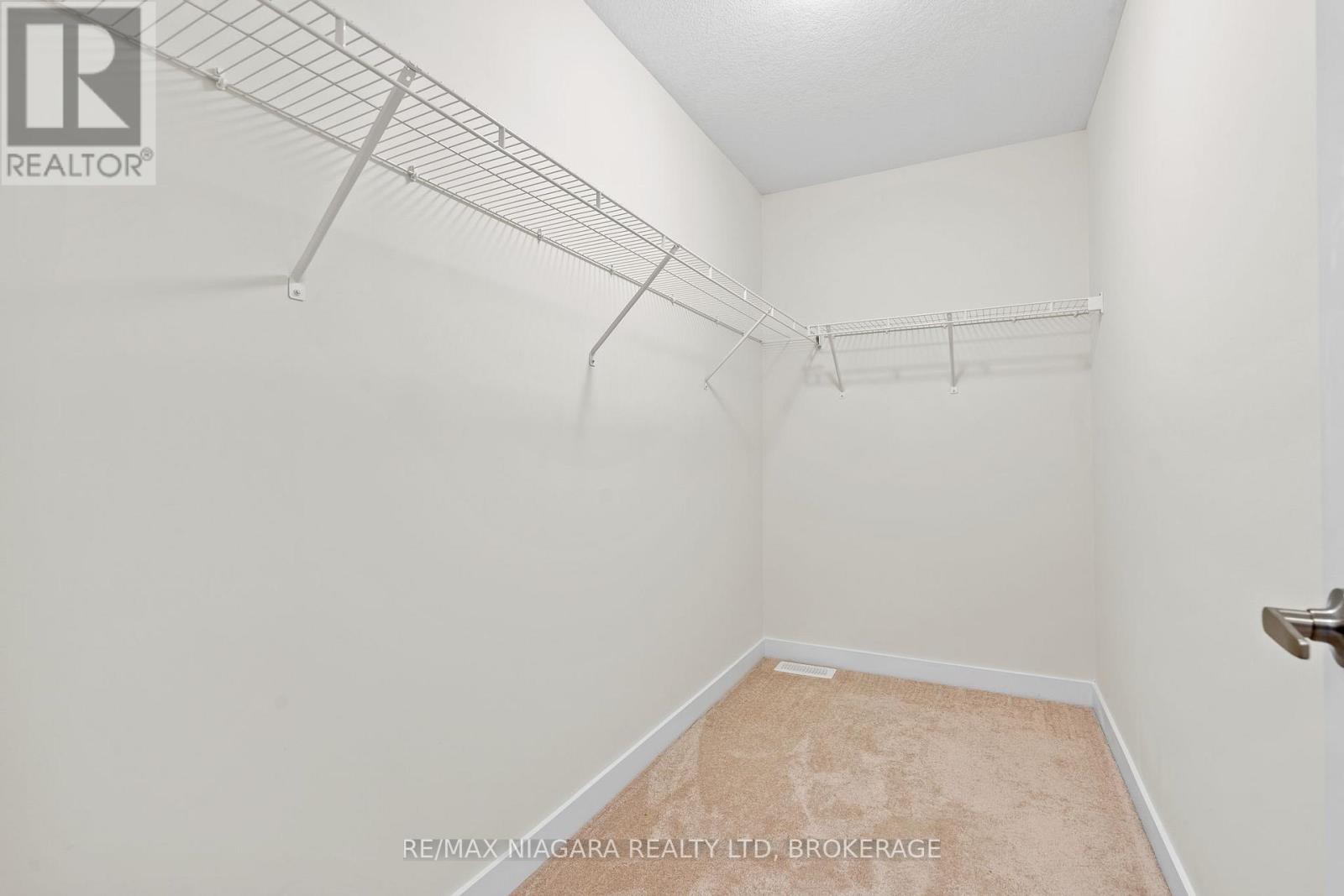 400 Eastbridge Avenue, Welland, Ontario  L3B 0M6 - Photo 15 - X12668018