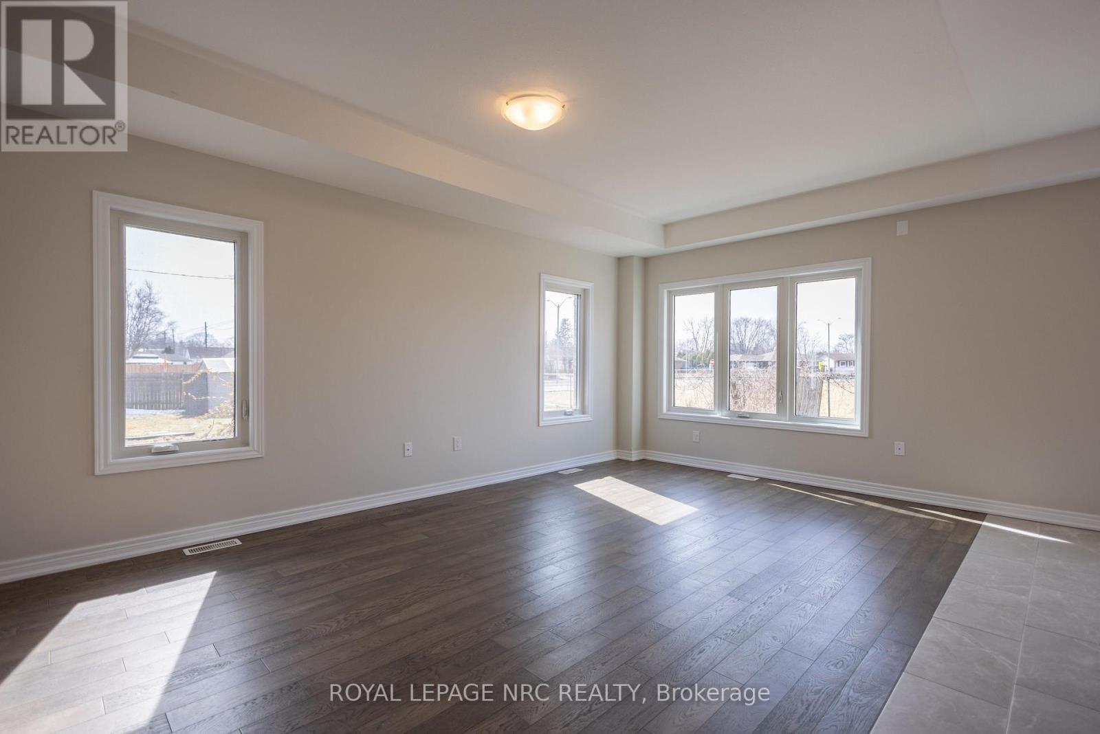 25 Mcmann Drive, Thorold, Ontario  L2V 2V5 - Photo 10 - X12668078