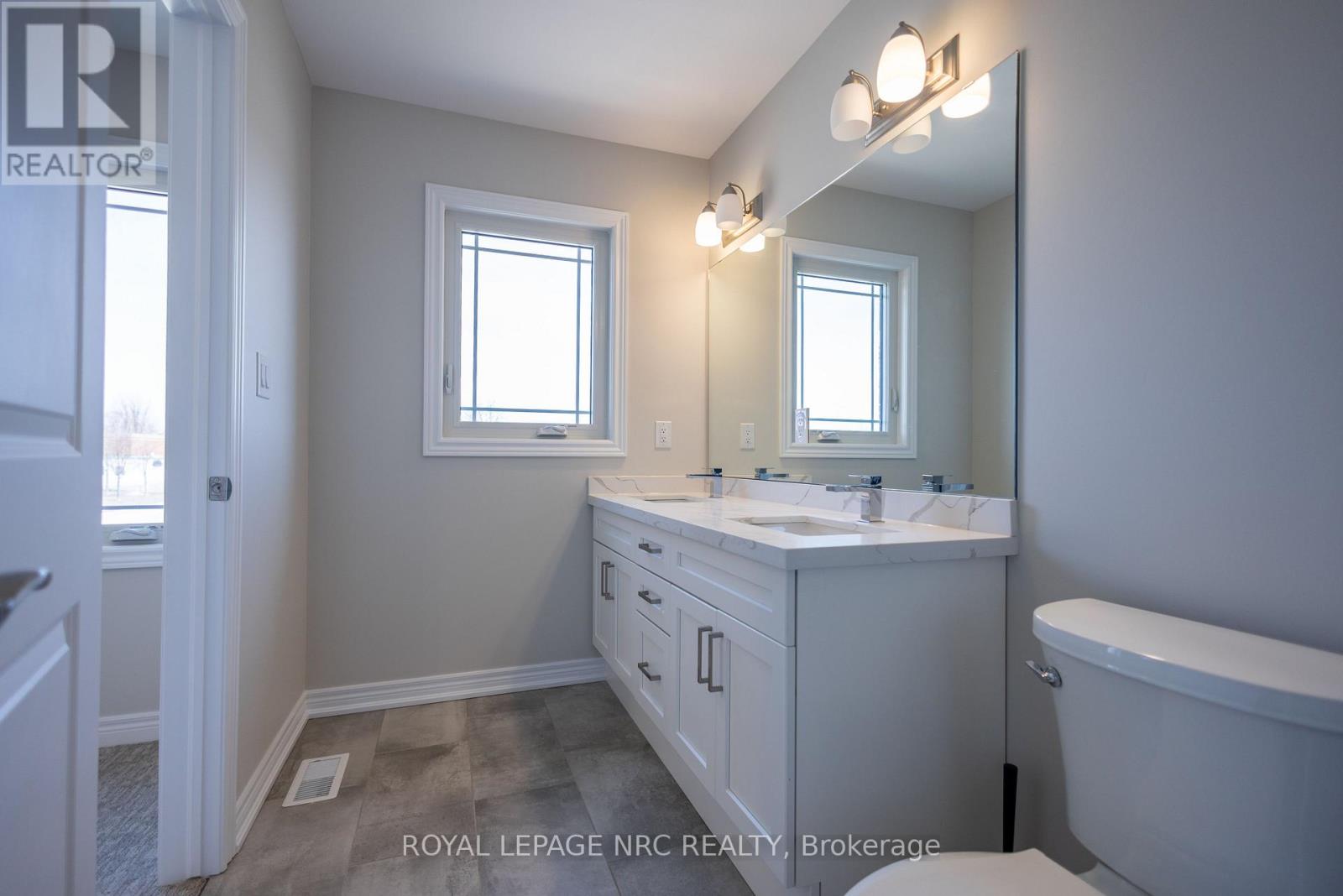 25 Mcmann Drive, Thorold, Ontario  L2V 2V5 - Photo 17 - X12668078