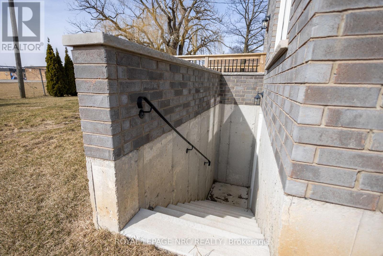 25 Mcmann Drive, Thorold, Ontario  L2V 2V5 - Photo 34 - X12668078