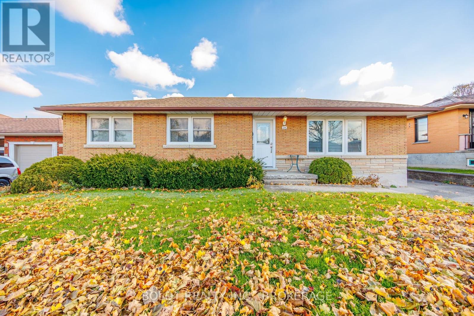 24 WINSLOW CRESCENT, Thorold, Ontario