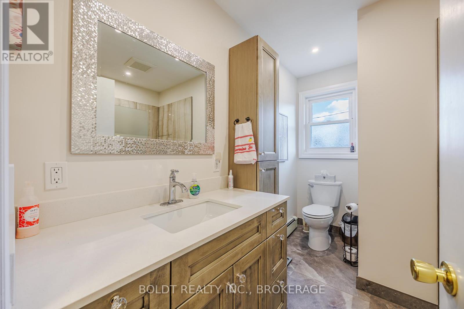 24 Winslow Crescent, Thorold, Ontario  L2V 3S1 - Photo 12 - X12668252