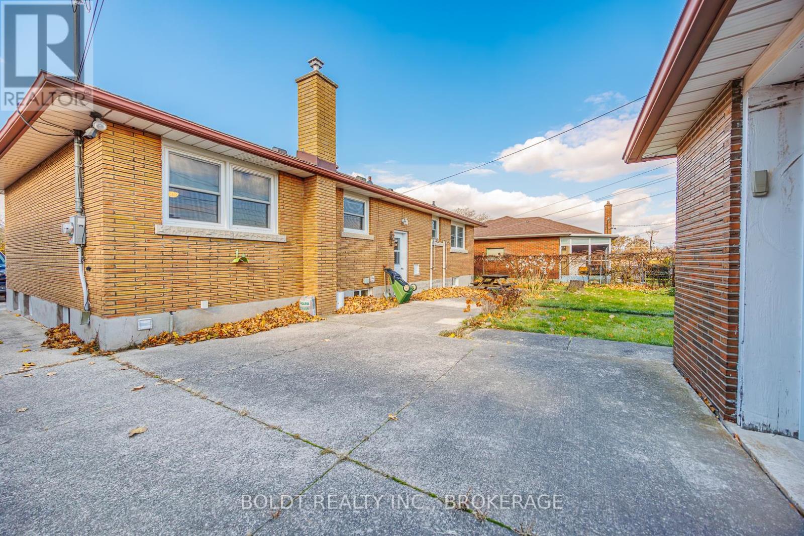 24 Winslow Crescent, Thorold, Ontario  L2V 3S1 - Photo 19 - X12668252