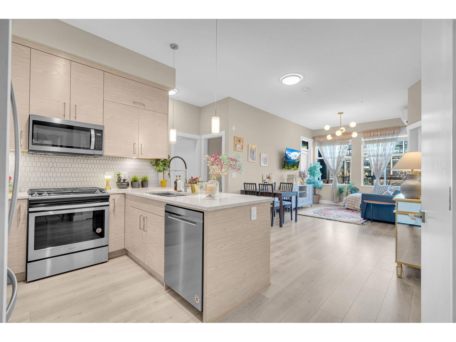 219 2120 GLADWIN ROAD, Abbotsford, British Columbia