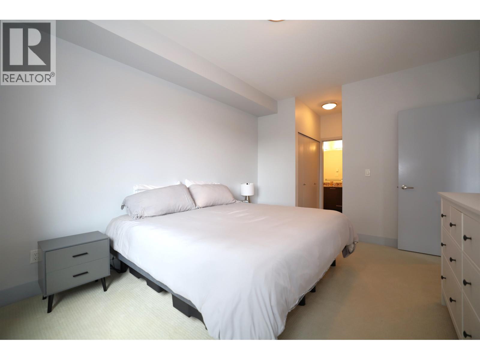 209 5682 Wharf Avenue, Sechelt, British Columbia  V7Z 0J3 - Photo 4 - R3054462