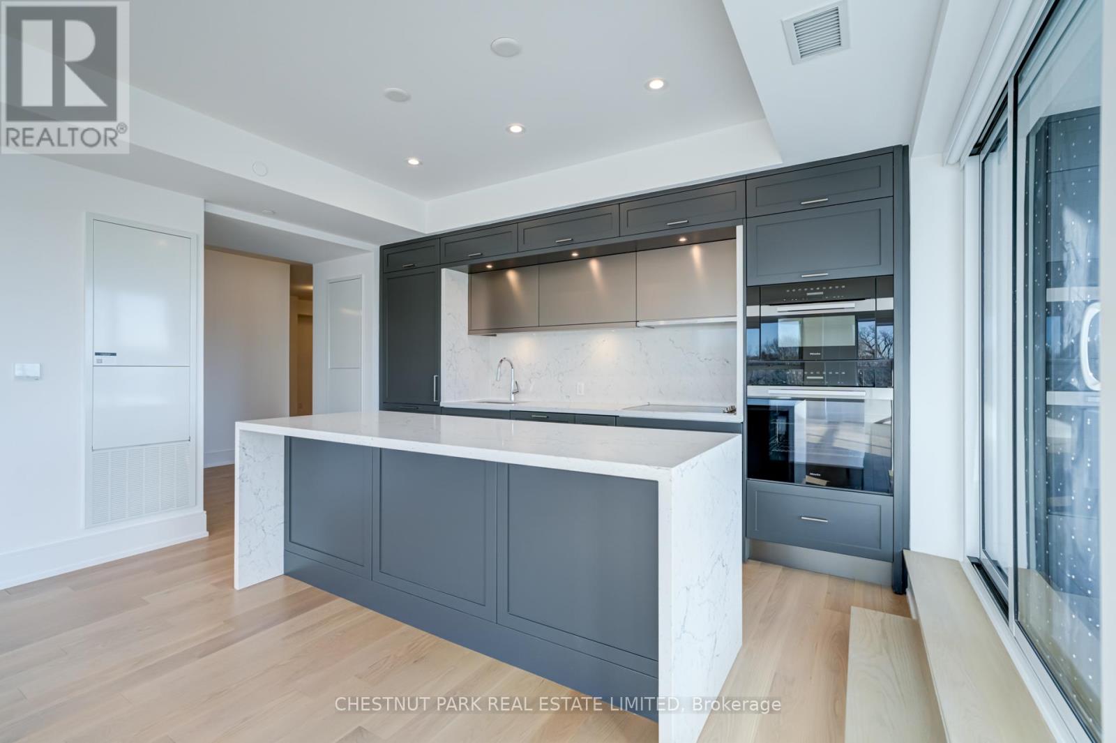 311 - 10 Inn On The Park Drive, Toronto, Ontario  M3C 0P9 - Photo 11 - C12667862