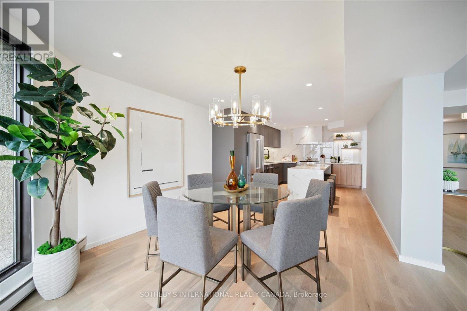 1110 - 65 Harbour Square, Toronto, Ontario  M5J 2L4 - Photo 10 - C12667984