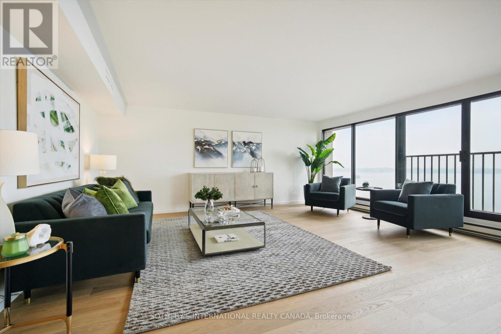 1110 - 65 Harbour Square, Toronto, Ontario  M5J 2L4 - Photo 8 - C12667984