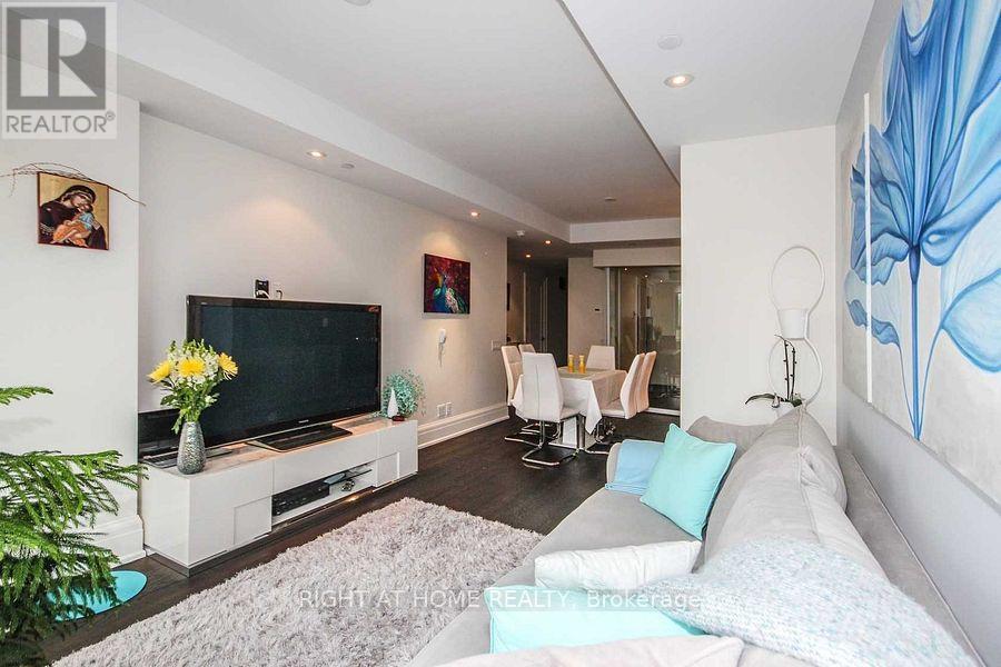 306 - 181 Davenport Road, Toronto, Ontario  M5R 1J1 - Photo 4 - C12668000