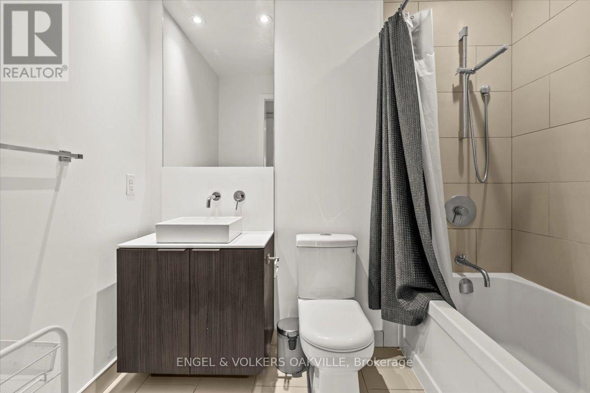 2405 - 159 Dundas Street E, Toronto, Ontario  M5B 0A9 - Photo 15 - C12668012