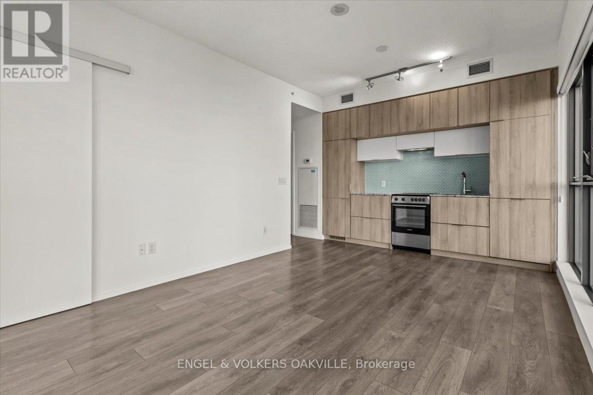 2405 - 159 Dundas Street E, Toronto, Ontario  M5B 0A9 - Photo 8 - C12668012