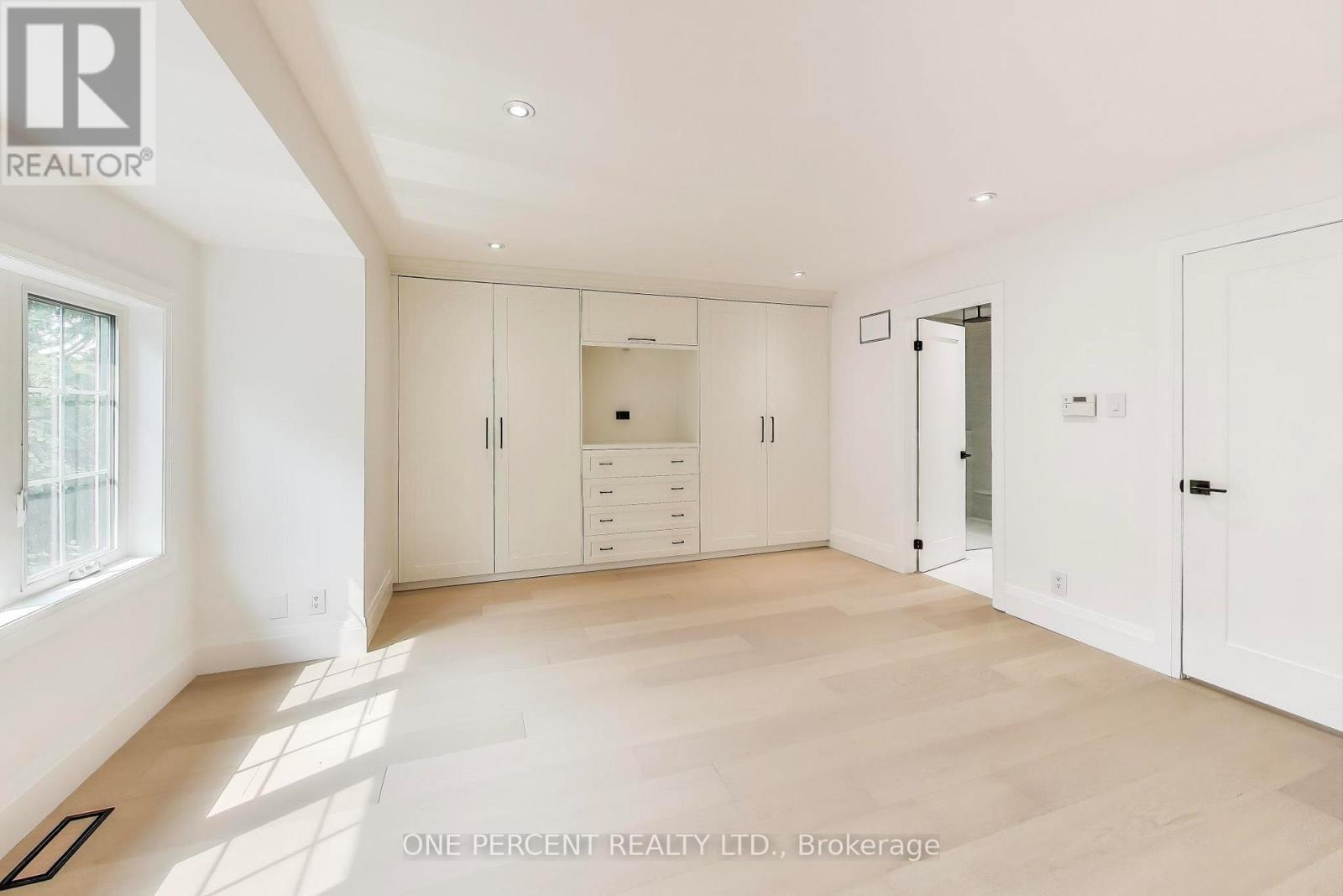 23 Mitchell Avenue, Toronto, Ontario  M6J 1C1 - Photo 18 - C12668020