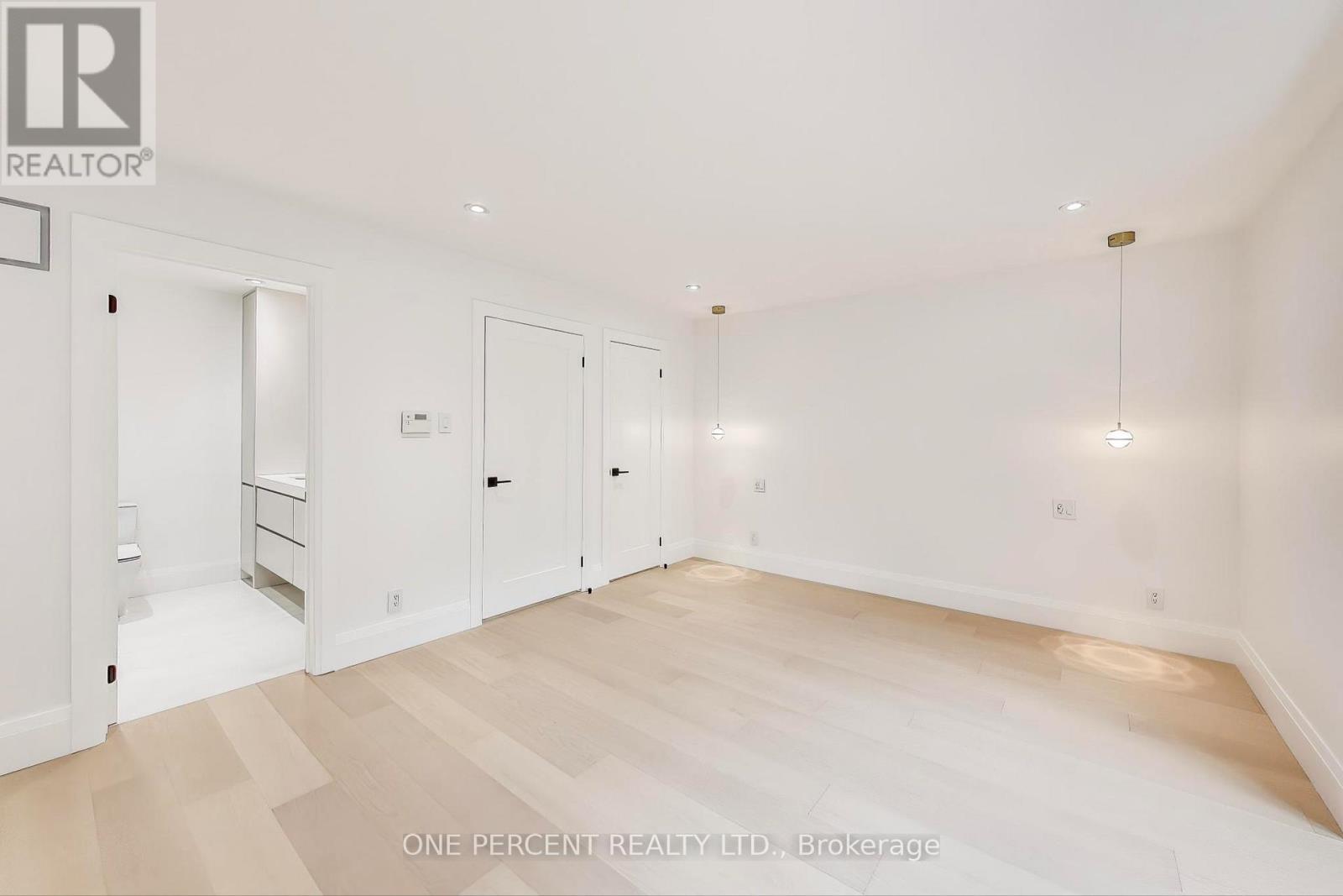 23 Mitchell Avenue, Toronto, Ontario  M6J 1C1 - Photo 19 - C12668020