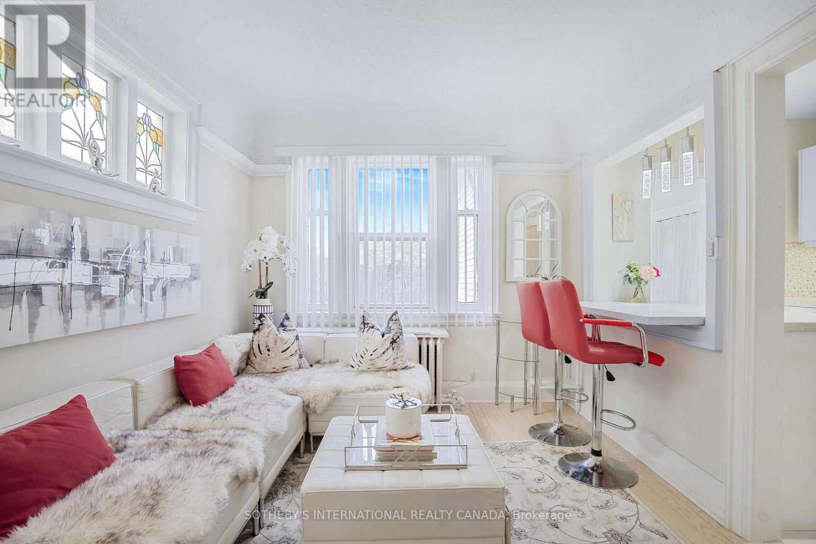 12 Belsize Drive, Toronto, Ontario  M4S 1L4 - Photo 10 - C12668054