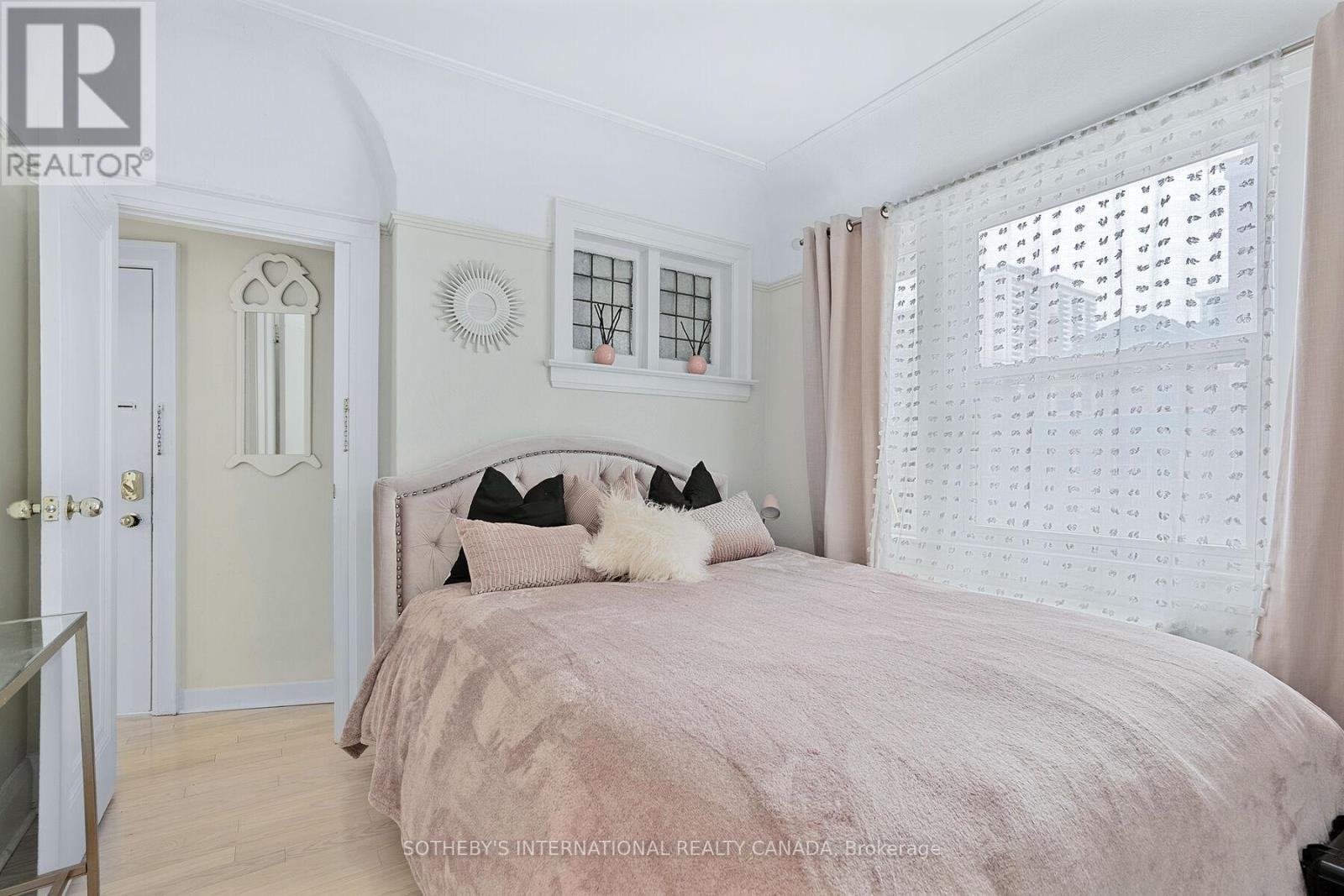 12 Belsize Drive, Toronto, Ontario  M4S 1L4 - Photo 21 - C12668054