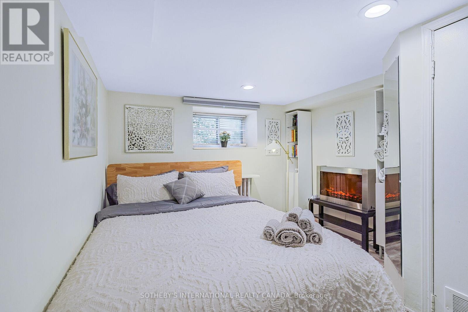 12 Belsize Drive, Toronto, Ontario  M4S 1L4 - Photo 41 - C12668054