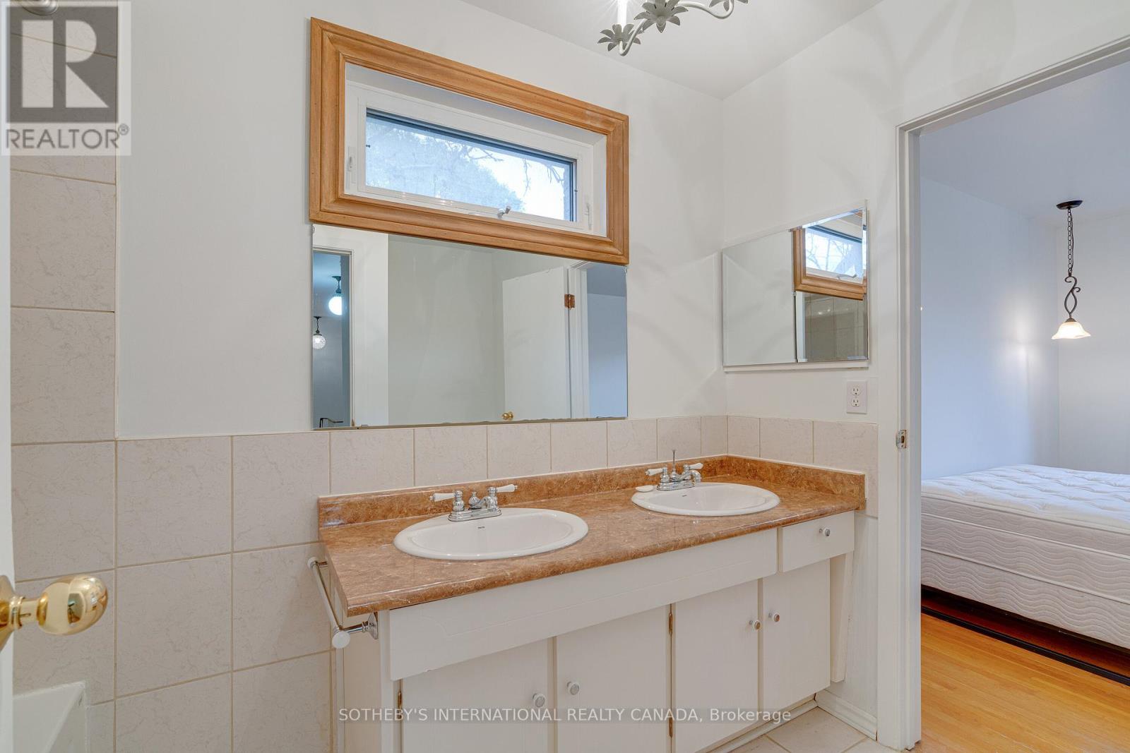 19 Gleneagle Crescent, Toronto, Ontario  M2J 3H4 - Photo 13 - C12668062