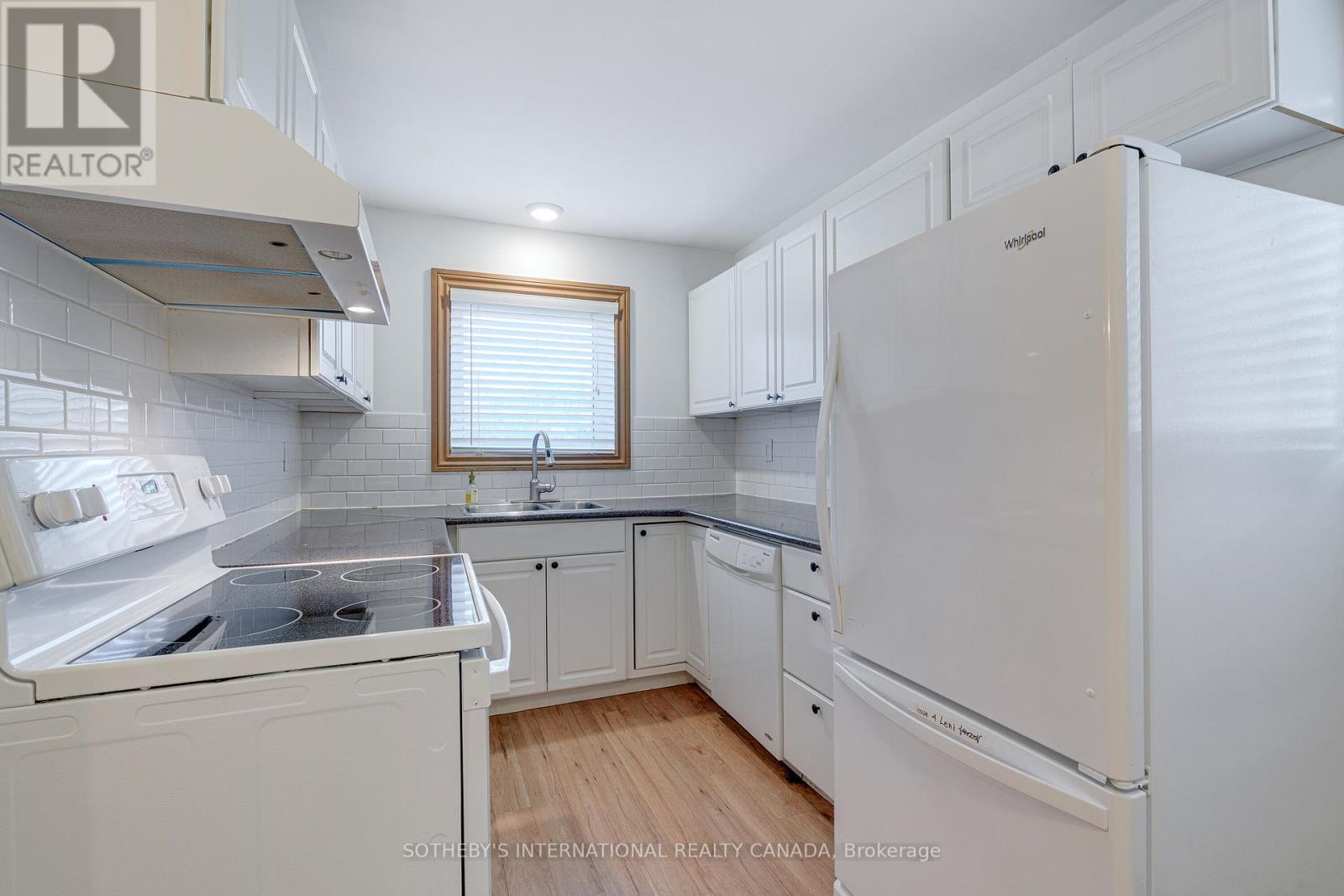 19 Gleneagle Crescent, Toronto, Ontario  M2J 3H4 - Photo 9 - C12668062