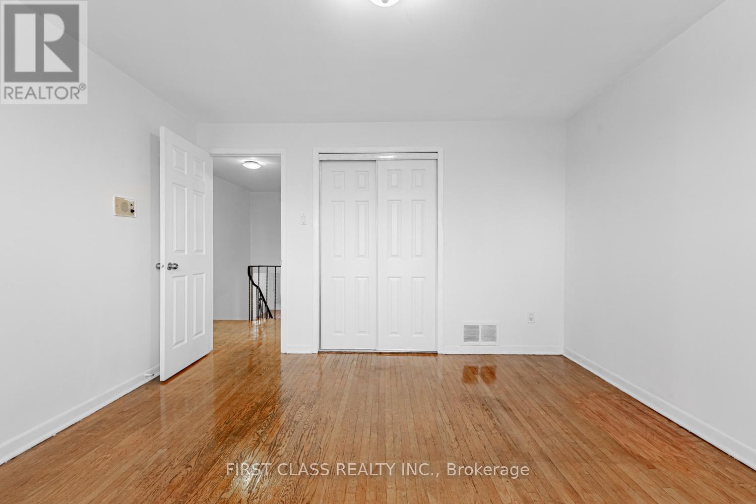 211 Shawnee Circle, Toronto, Ontario  M2H 2Y3 - Photo 13 - C12668120