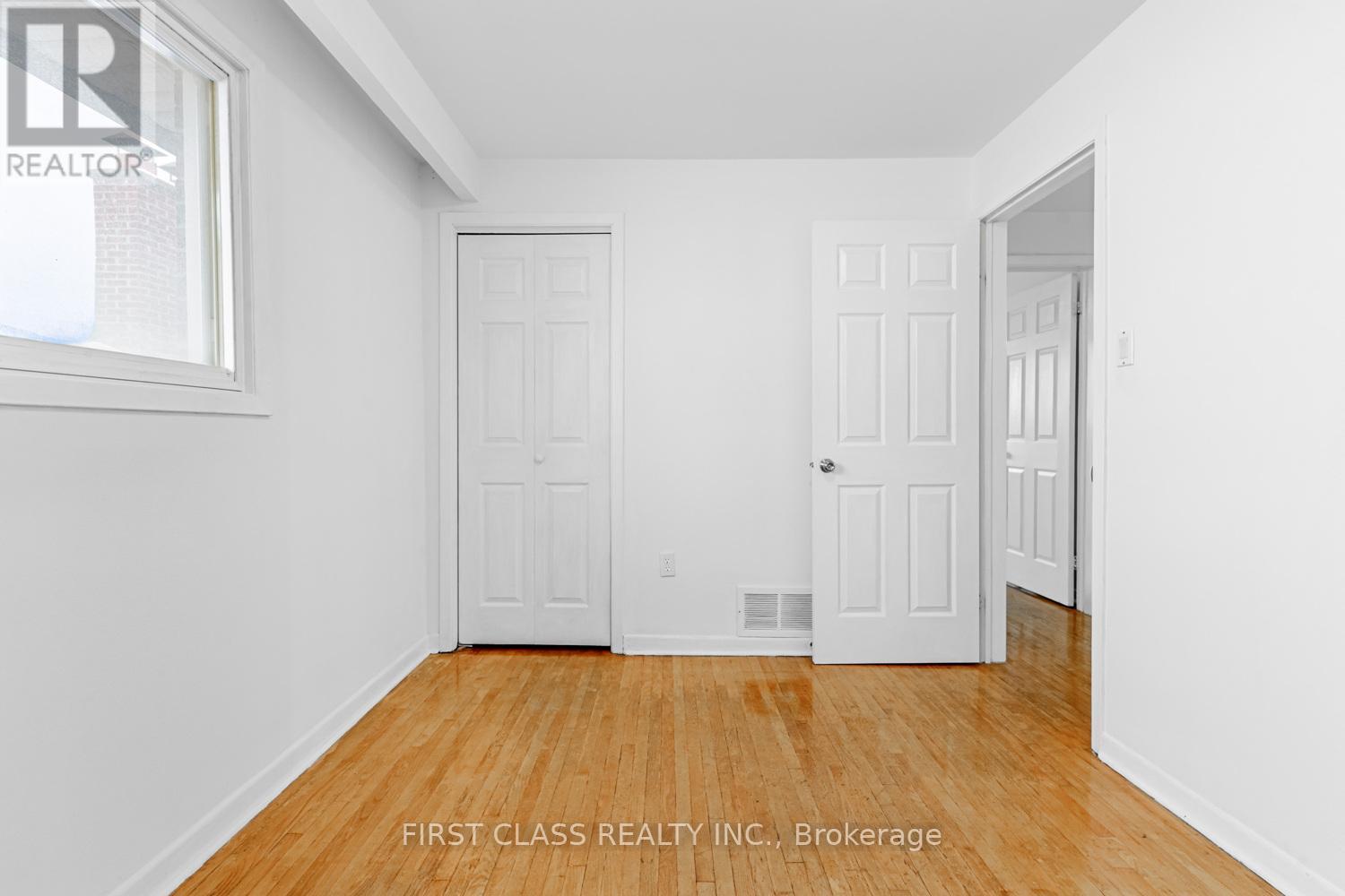 211 Shawnee Circle, Toronto, Ontario  M2H 2Y3 - Photo 15 - C12668120