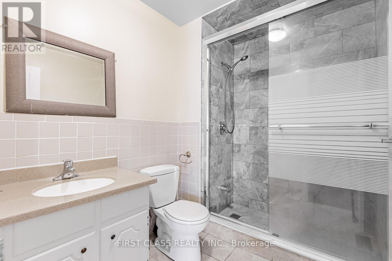211 Shawnee Circle, Toronto, Ontario  M2H 2Y3 - Photo 20 - C12668120