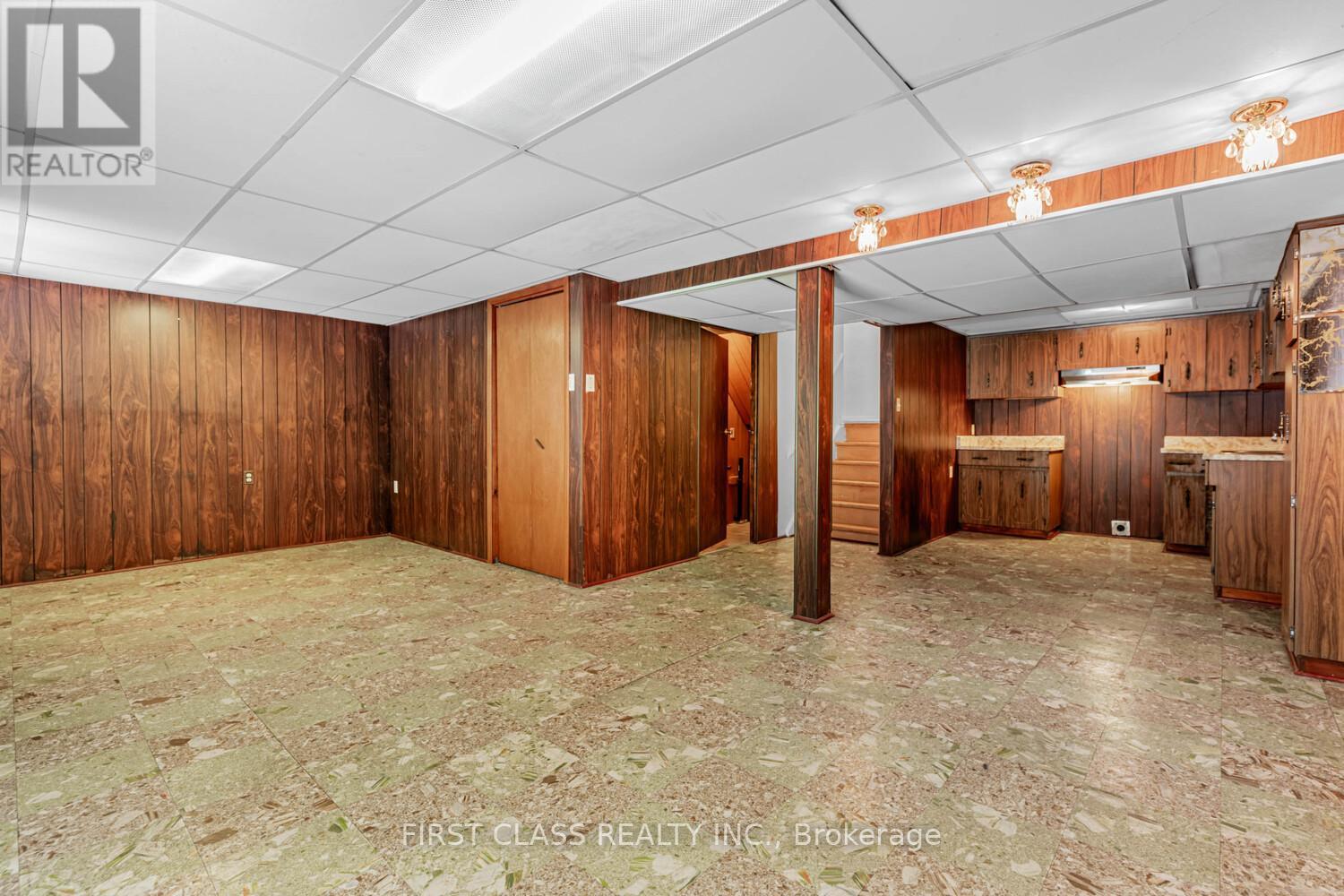 211 Shawnee Circle, Toronto, Ontario  M2H 2Y3 - Photo 23 - C12668120