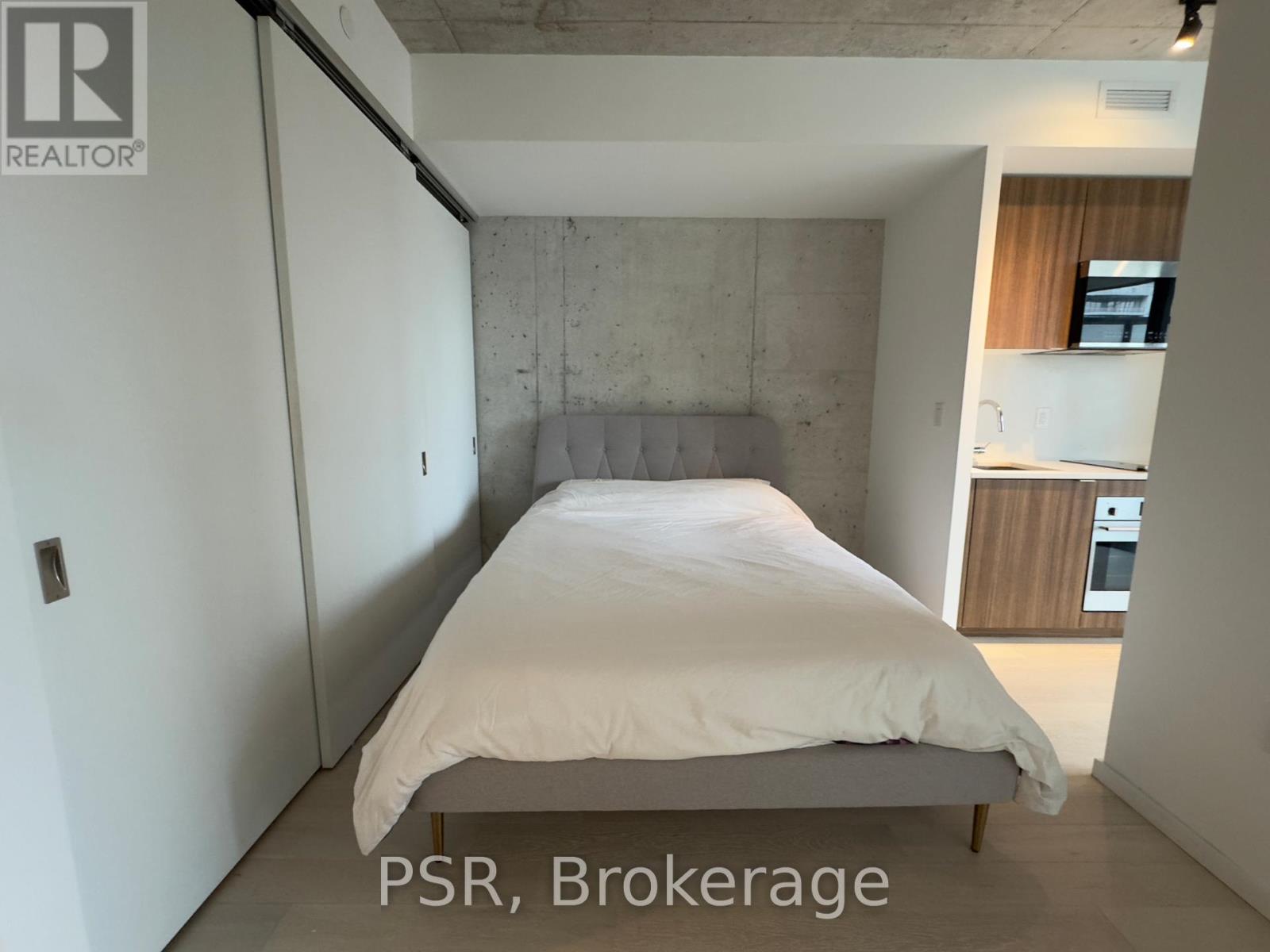 510 - 21 Lawren Harris Square, Toronto, Ontario  M5A 0T4 - Photo 7 - C12668202