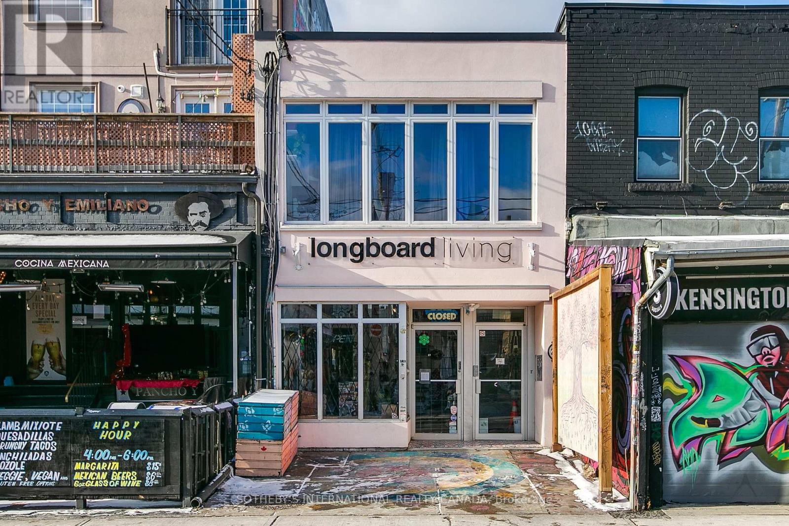 Main Floor - 202 Augusta Avenue, Toronto, Ontario  M5T 2L6 - Photo 1 - C12668216