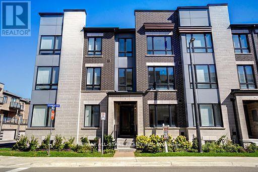 41 STEAMBOAT WAY, Whitby, Ontario