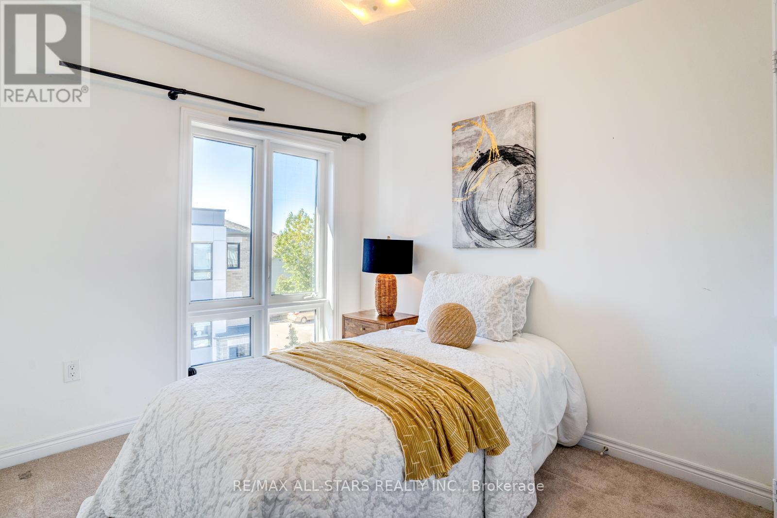 41 Steamboat Way, Whitby, Ontario  L1N 0M6 - Photo 35 - E12662616