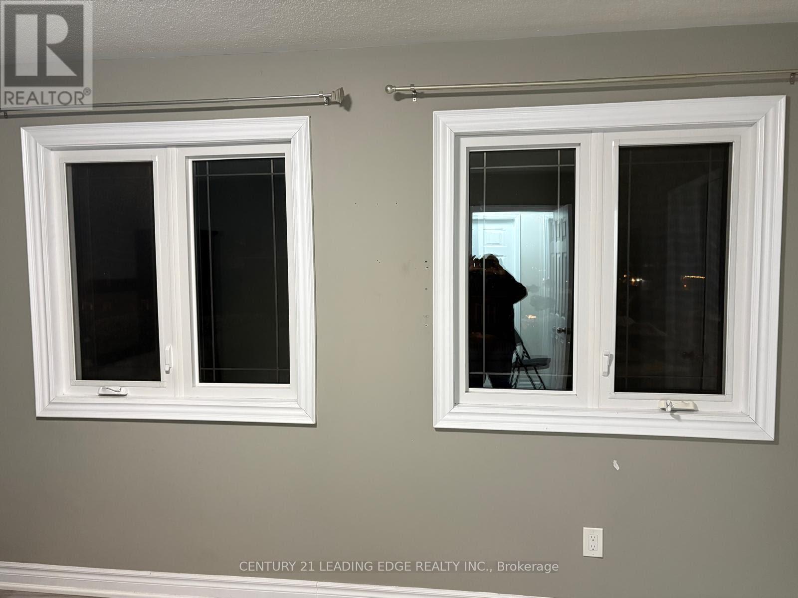 23 Winterberry Drive, Whitby, Ontario  L1R 1Z2 - Photo 11 - E12667880