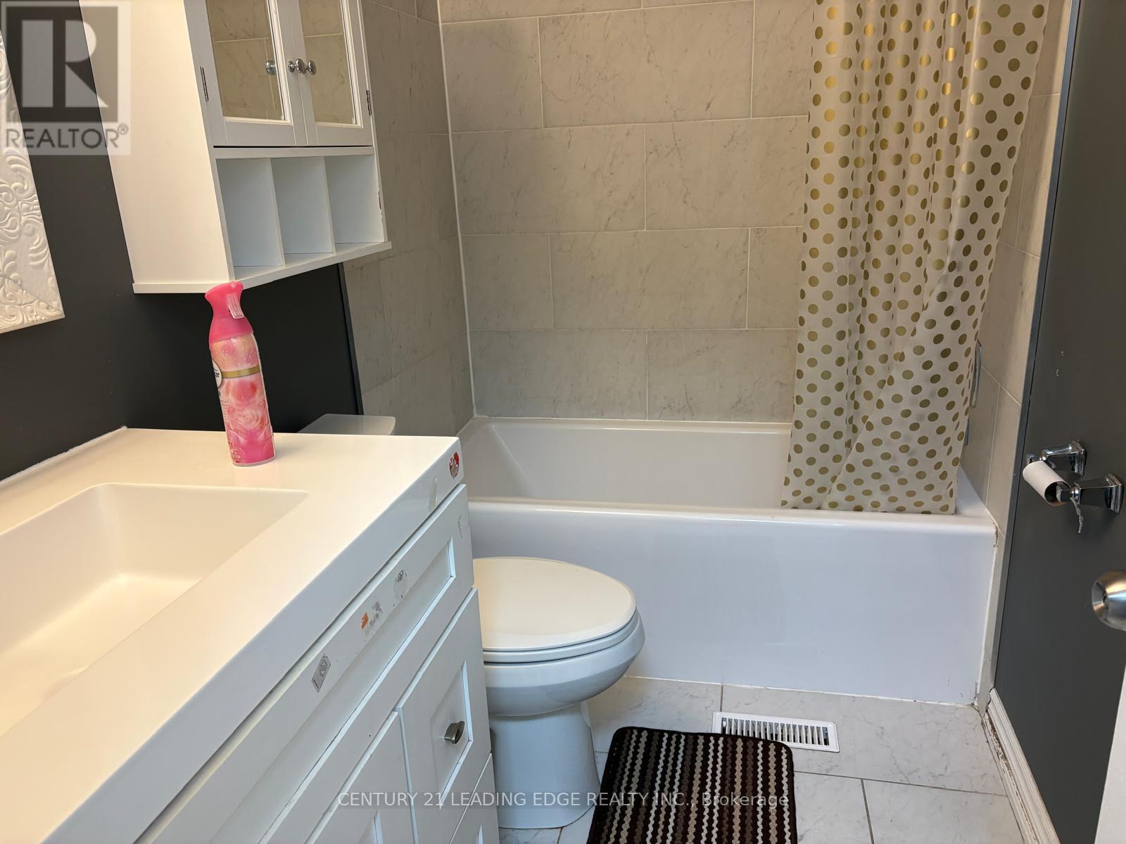 23 Winterberry Drive, Whitby, Ontario  L1R 1Z2 - Photo 13 - E12667880