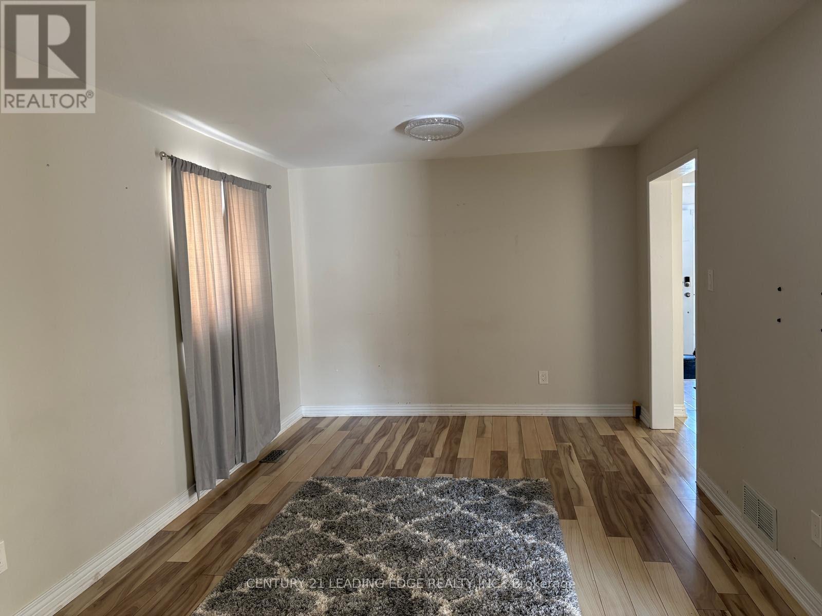 23 Winterberry Drive, Whitby, Ontario  L1R 1Z2 - Photo 4 - E12667880