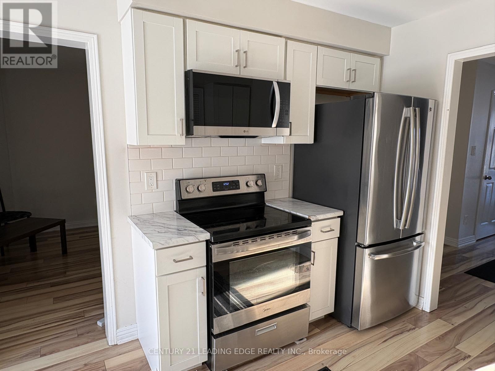 23 Winterberry Drive, Whitby, Ontario  L1R 1Z2 - Photo 7 - E12667880