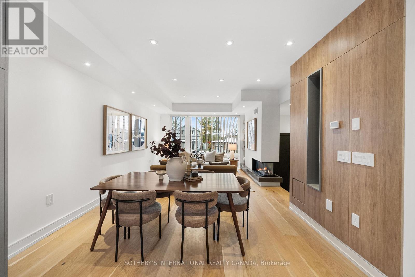 83 Virginia Avenue, Toronto, Ontario  M4C 2S8 - Photo 7 - E12668036