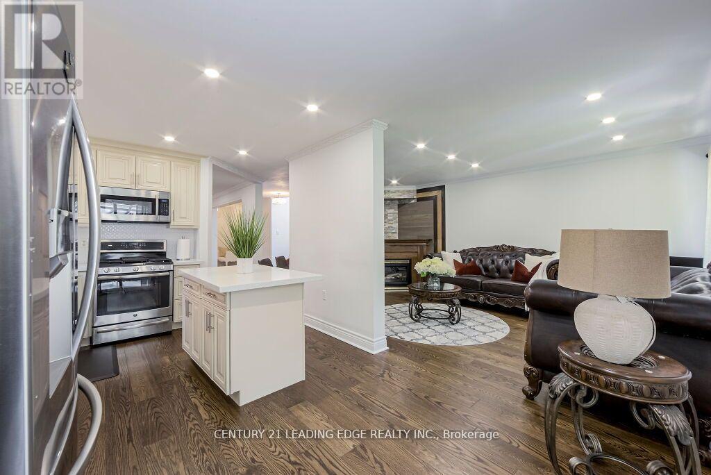 33 Markwood Crescent, Whitby, Ontario  L1R 2S3 - Photo 17 - E12668262