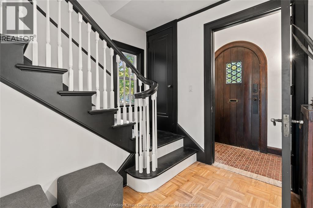 2163 Victoria, Windsor, Ontario  N8X 1P8 - Photo 5 - 26000312