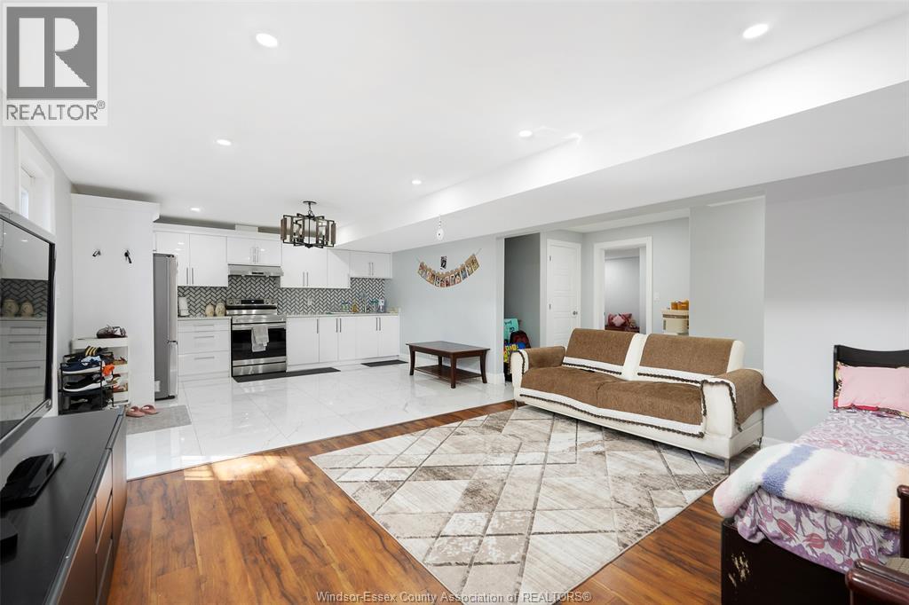 1581 Rockport, Windsor, Ontario N9G 0B6 - Photo 33 - 26000302