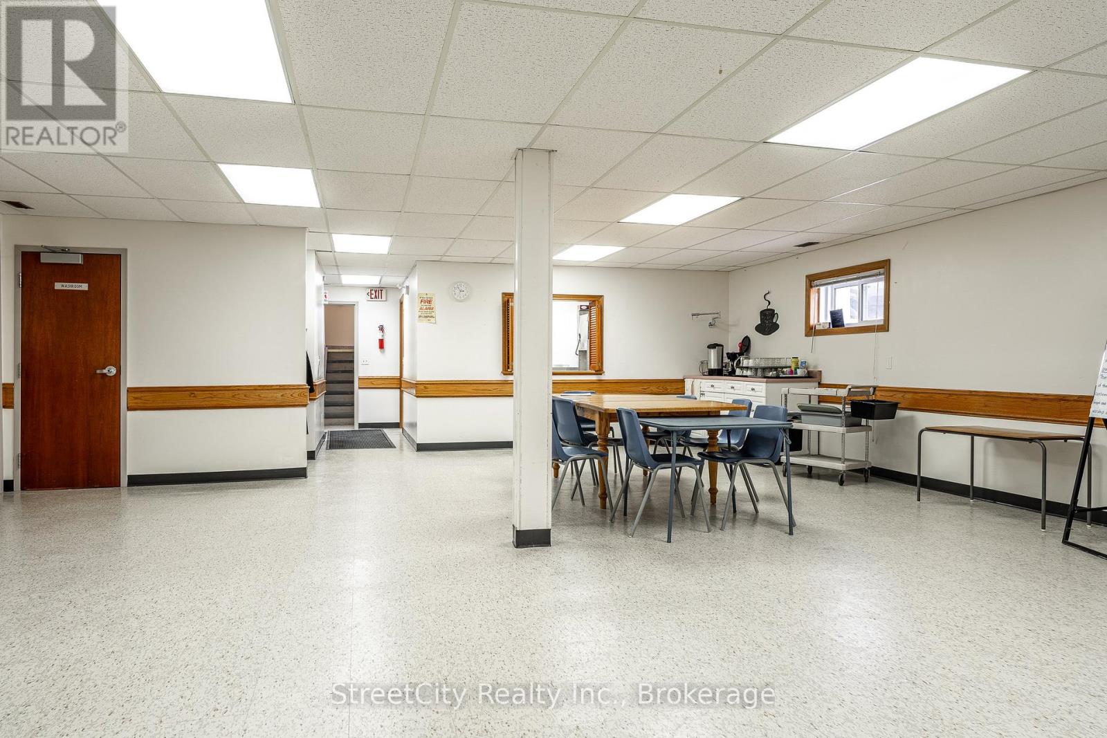 133 Home Street, Stratford, Ontario  N5A 2A2 - Photo 20 - X12668198