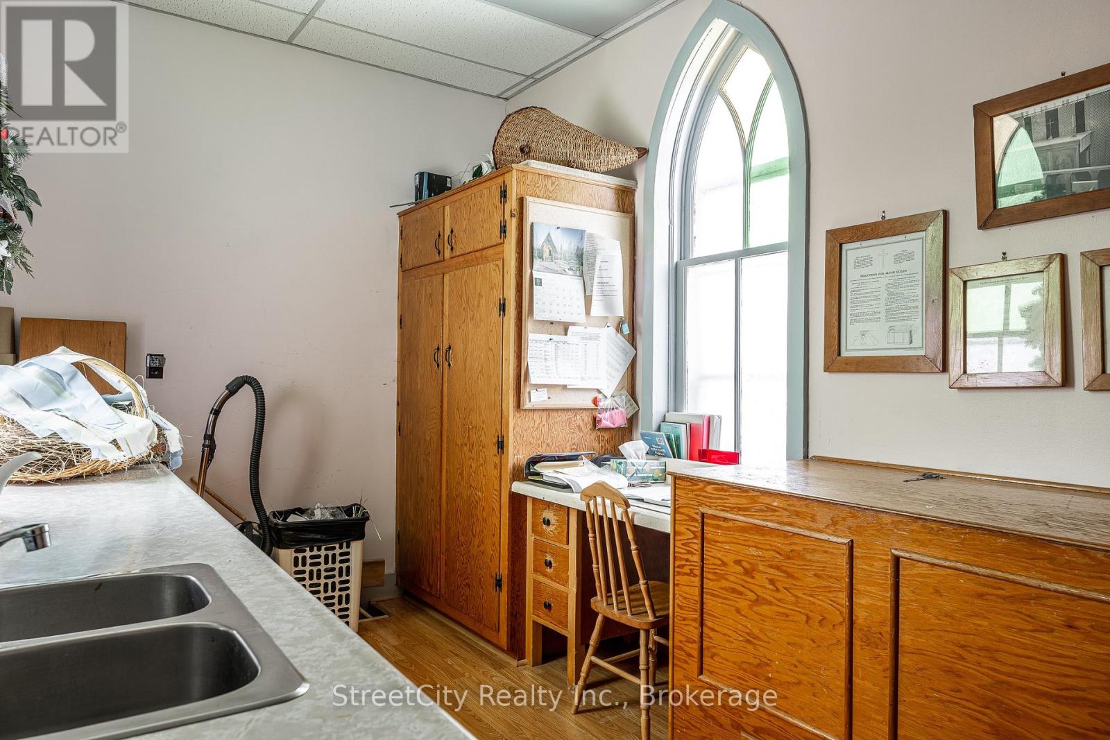 133 Home Street, Stratford, Ontario  N5A 2A2 - Photo 10 - X12668198