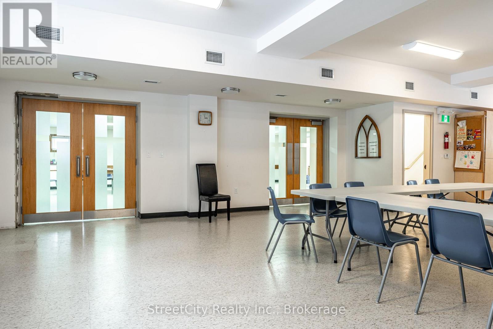 133 Home Street, Stratford, Ontario  N5A 2A2 - Photo 22 - X12668198