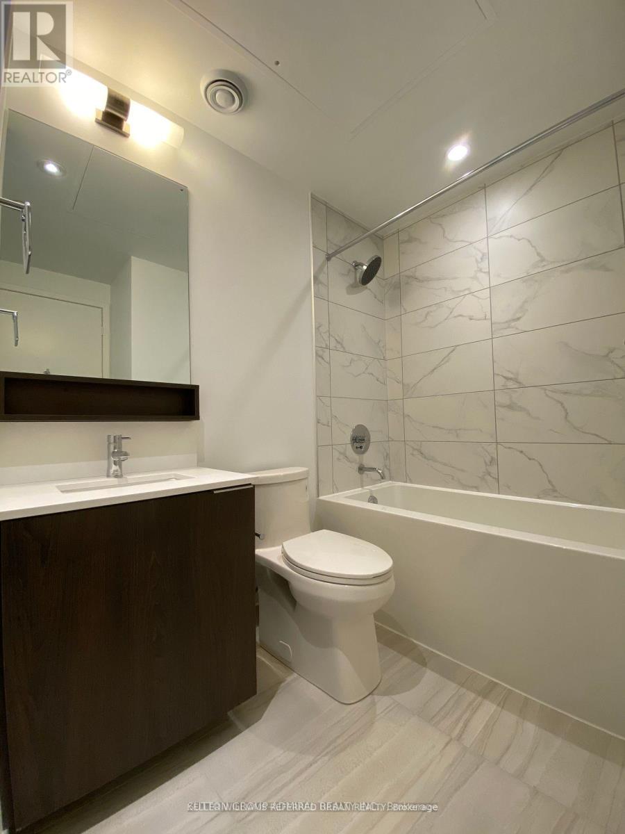 3811 - 950 Portage Parkway, Vaughan, Ontario  L4K 0J7 - Photo 9 - N12668048