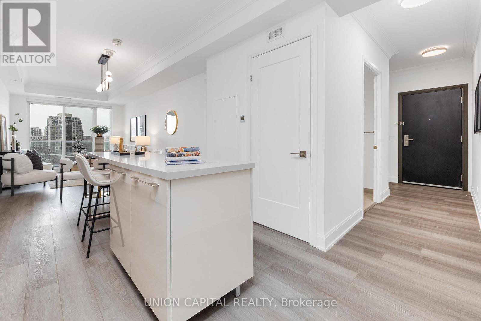 701 - 8 Water Walk Drive, Markham, Ontario  L3R 6L4 - Photo 17 - N12668082