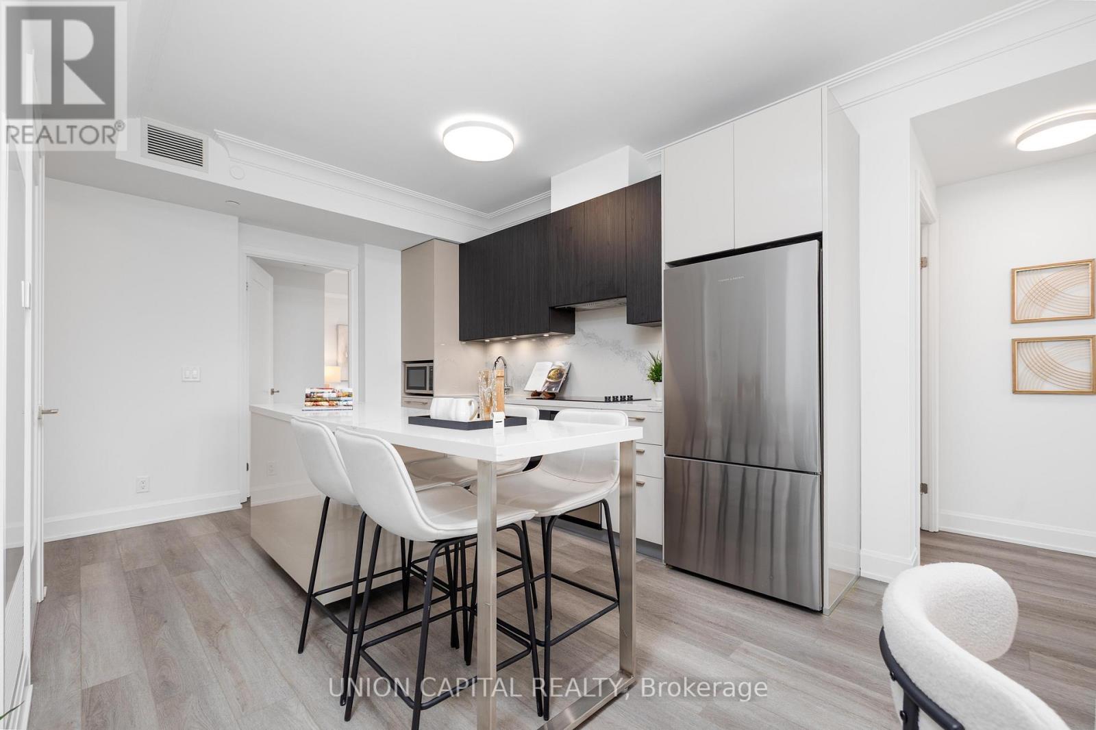 701 - 8 Water Walk Drive, Markham, Ontario  L3R 6L4 - Photo 9 - N12668082