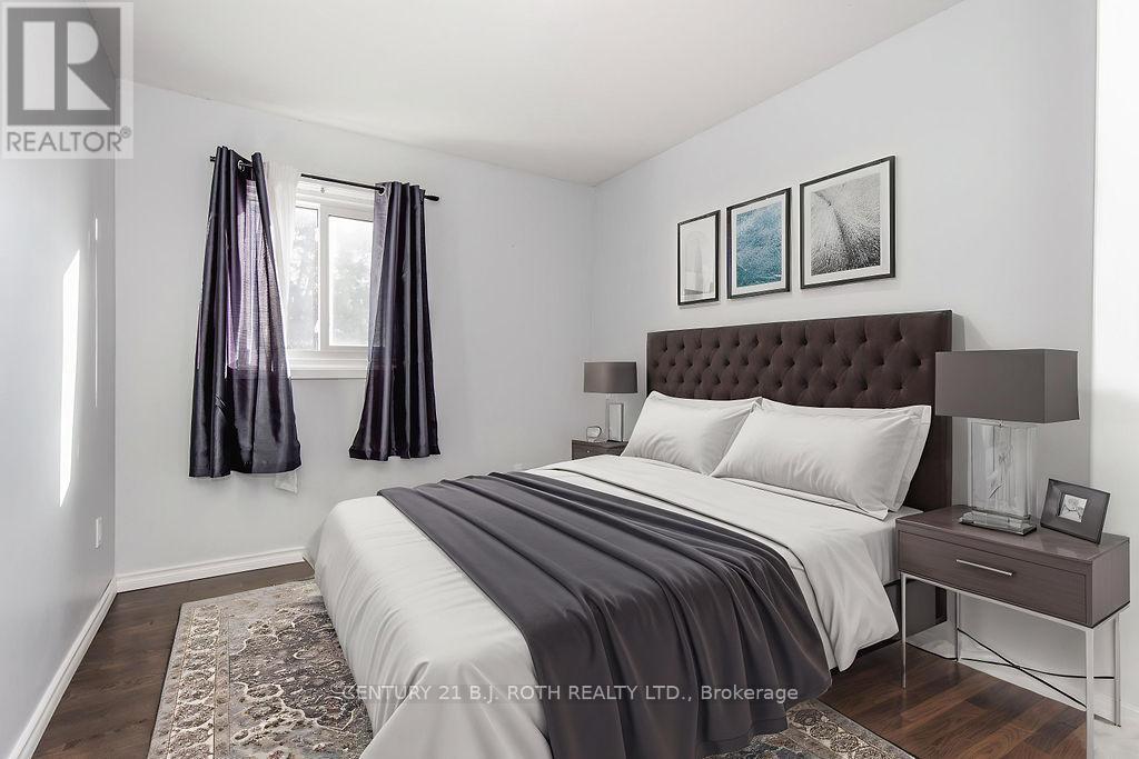 6 Duckworth Street, Essa, Ontario  L0M 1B0 - Photo 18 - N12668086