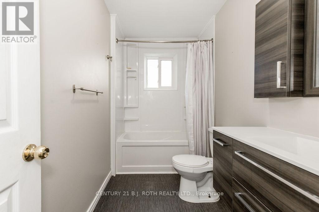 6 Duckworth Street, Essa, Ontario  L0M 1B0 - Photo 21 - N12668086