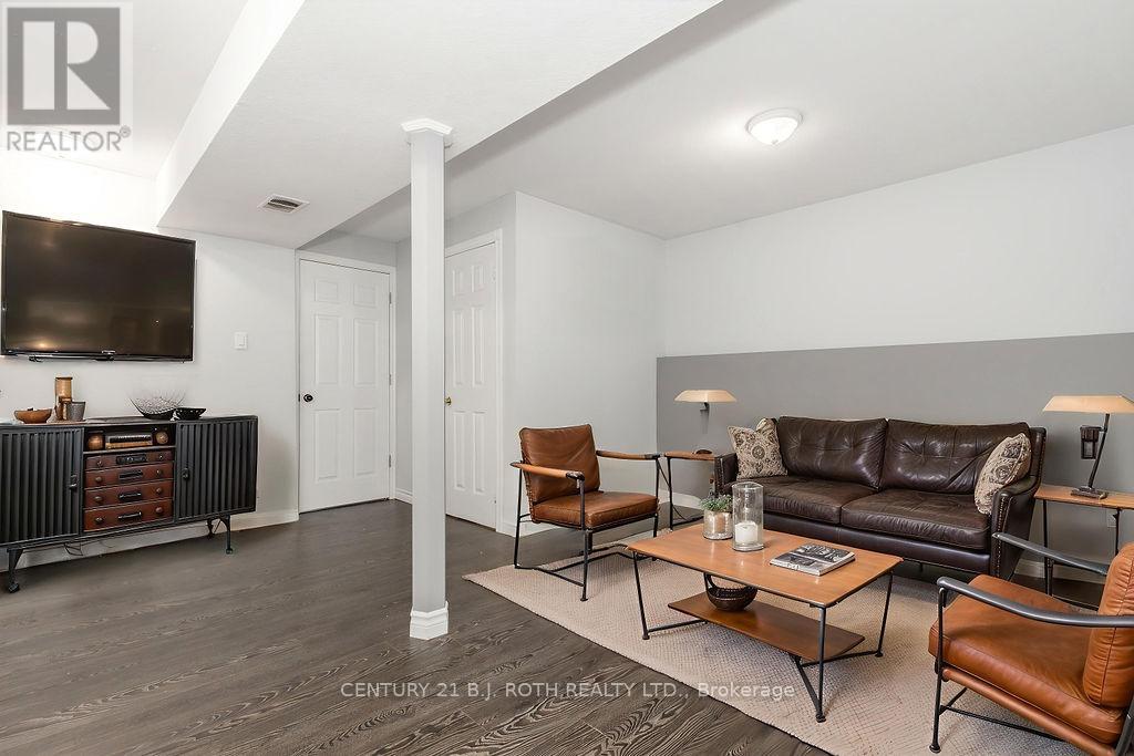 6 Duckworth Street, Essa, Ontario  L0M 1B0 - Photo 27 - N12668086