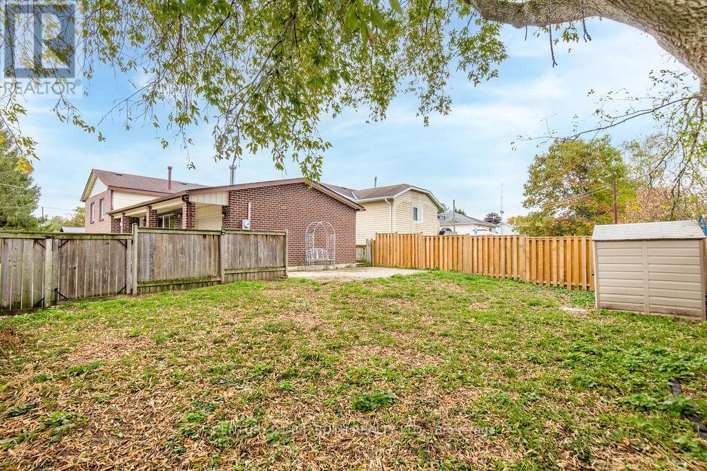 6 Duckworth Street, Essa, Ontario  L0M 1B0 - Photo 34 - N12668086