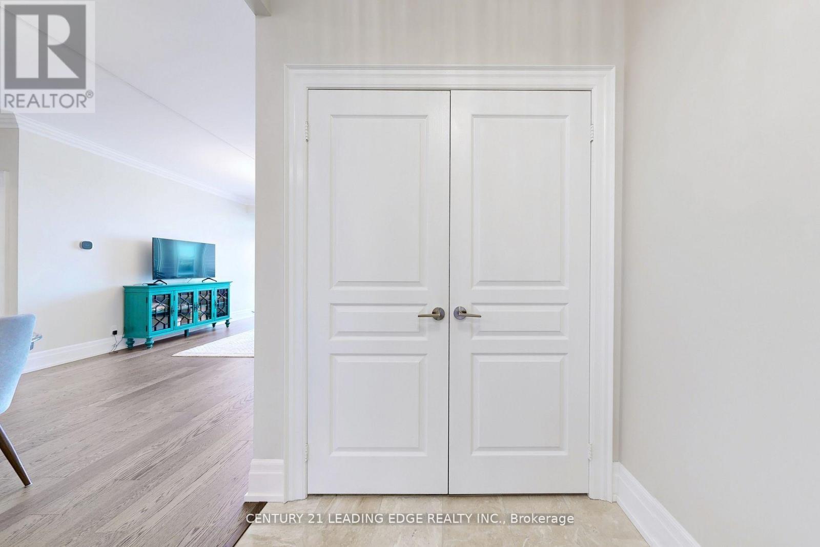 305 - 35 Baker Hill Boulevard, Whitchurch-Stouffville, Ontario  L4A 1P8 - Photo 10 - N12668158